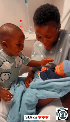 Heartwarming moment as little boy meets his baby sibling for the first time